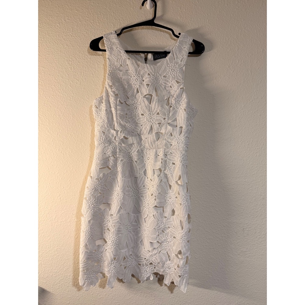 ASTR the Label White Floral Crochet Lace Bodycon Dress Medium Bride Rehearsal